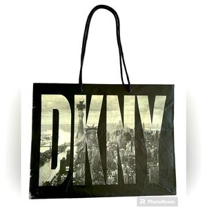 🌸 VINTAGE DKNY SHOPPING BAG